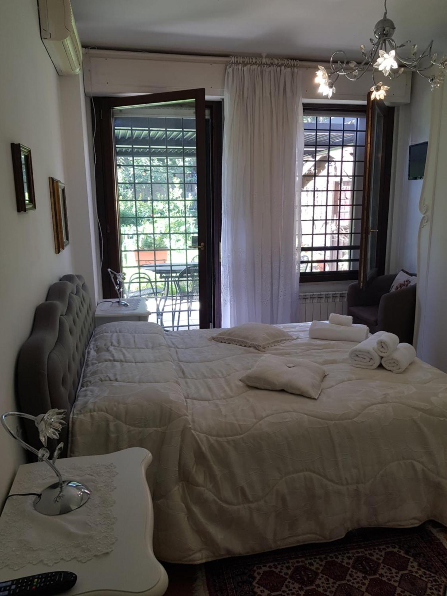 Eur Charme Apt&Garden Roma Exterior foto